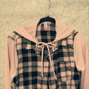 No Boundaries Size large pink plaid hoodie